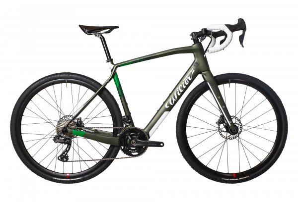 WILIER TRIESTINA JENA HYBRID ELEKTRO-GRAVELBIKE SHIMANO GRX DI2 11S 250 WH 700 MM GRÜN 2022 WILIER TRIESTINA JENA HYBRID ELEKTRO-GRAVELBIKE SHIMANO GRX DI2 11S 250 WH 700 MM GRÜN 2022